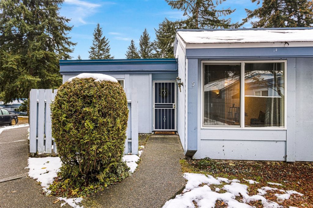 Photo of 4308 NE Sunset Boulevard #C-5, Renton, WA 98059 (MLS # 2019921)