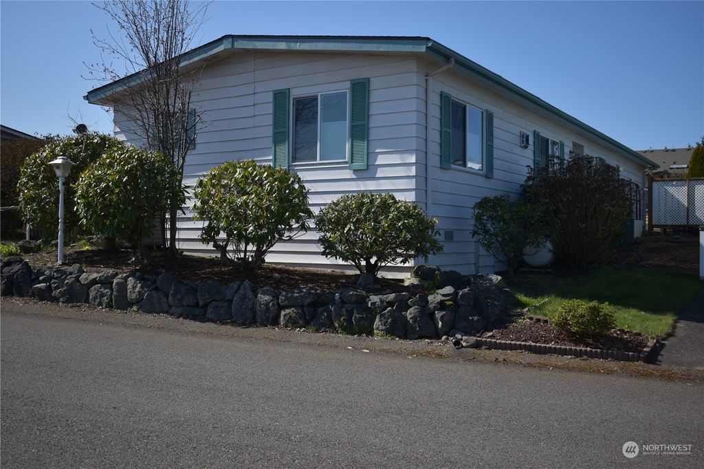 Photo of 2500 Alder Street #30, Milton, WA 98354 (MLS # 2031046)