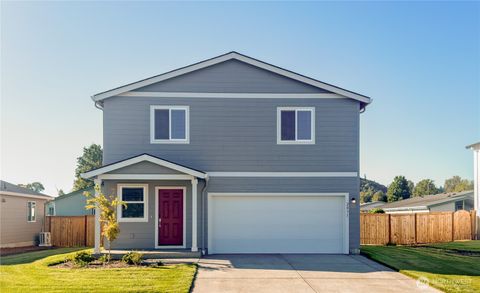 Photo of 2031 Henderson Way, Longview, WA 98632 (MLS # 2374904)