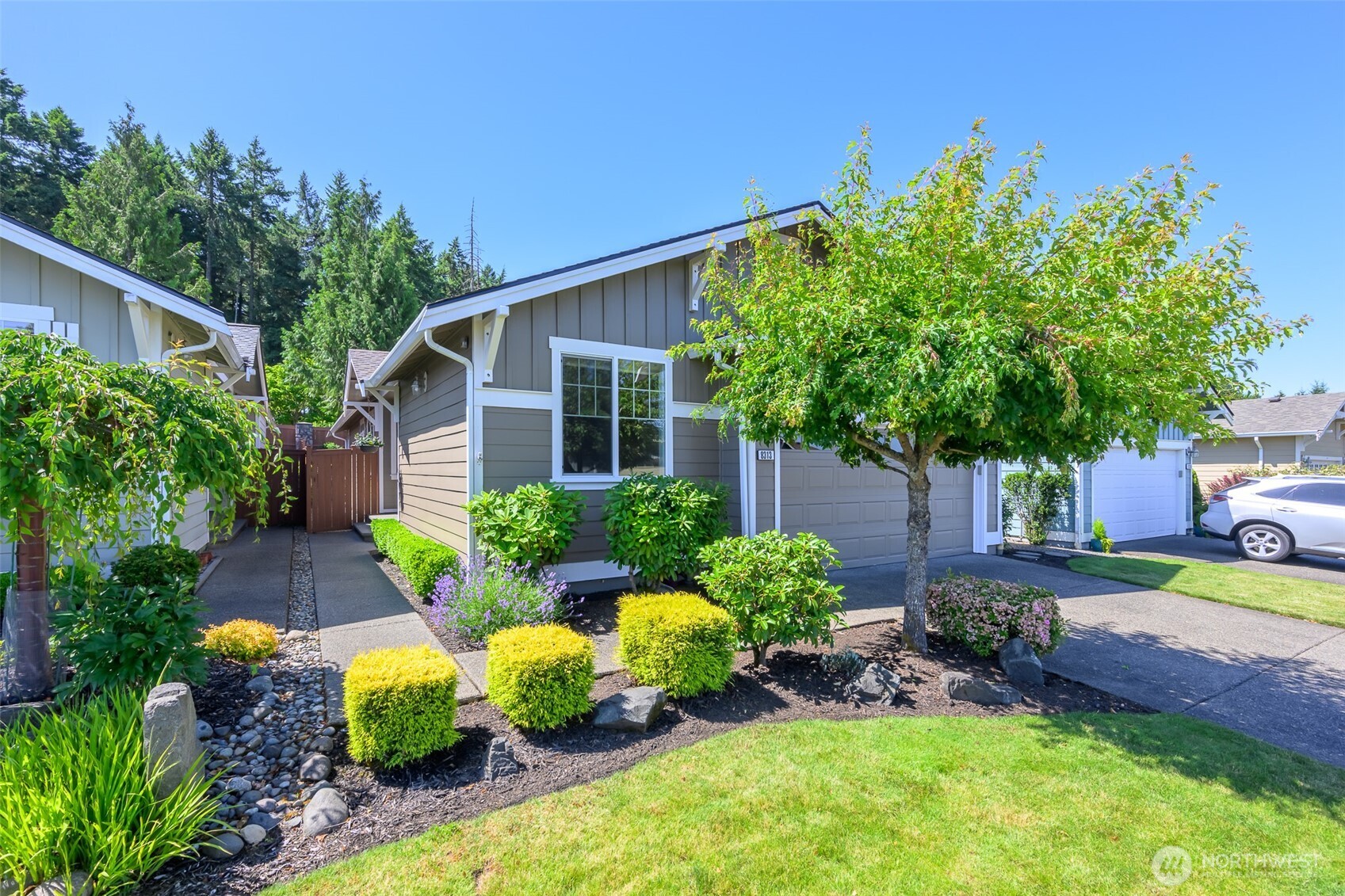 8313 Bainbridge Loop NE