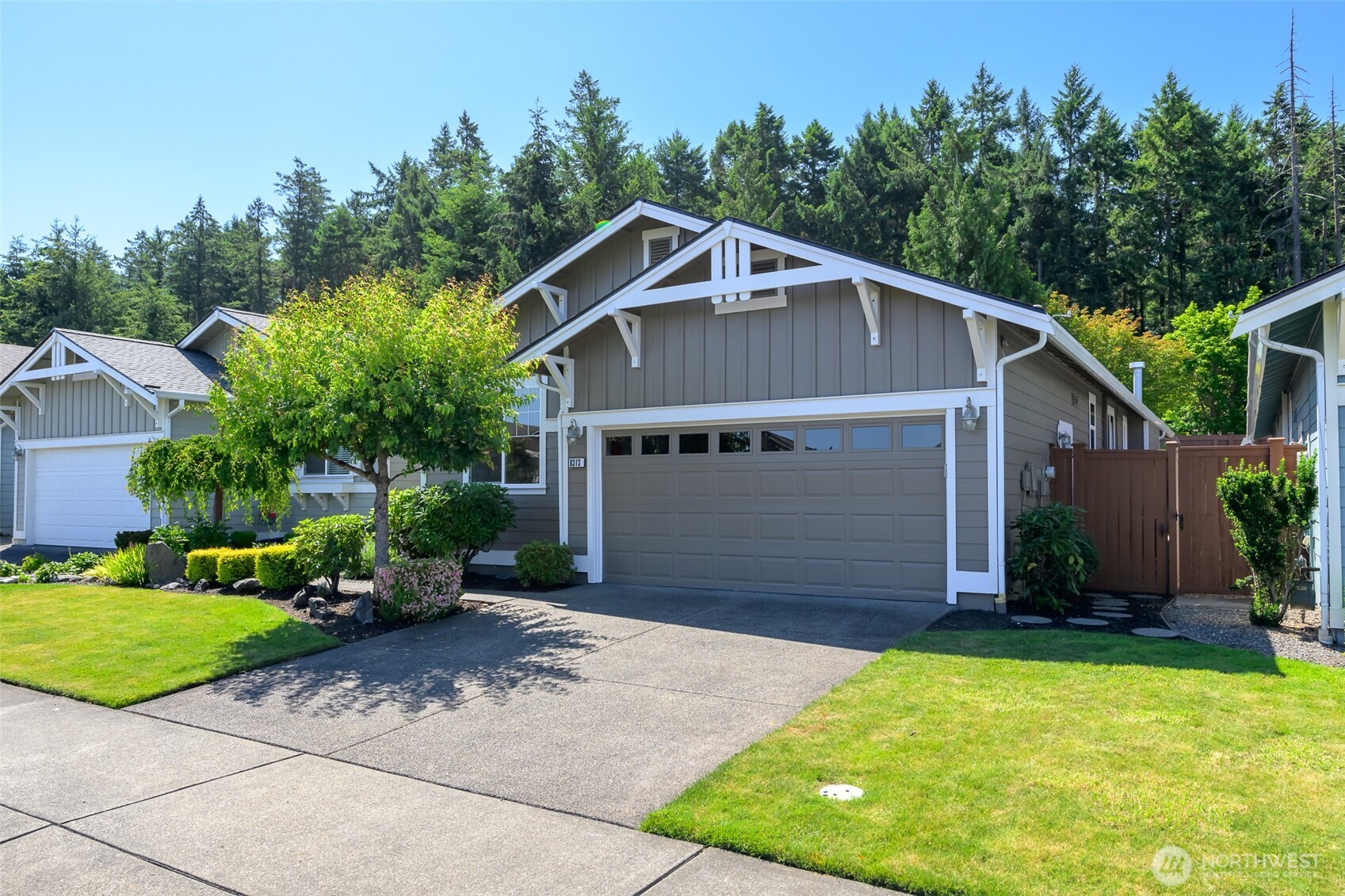 8313 Bainbridge Loop NE
