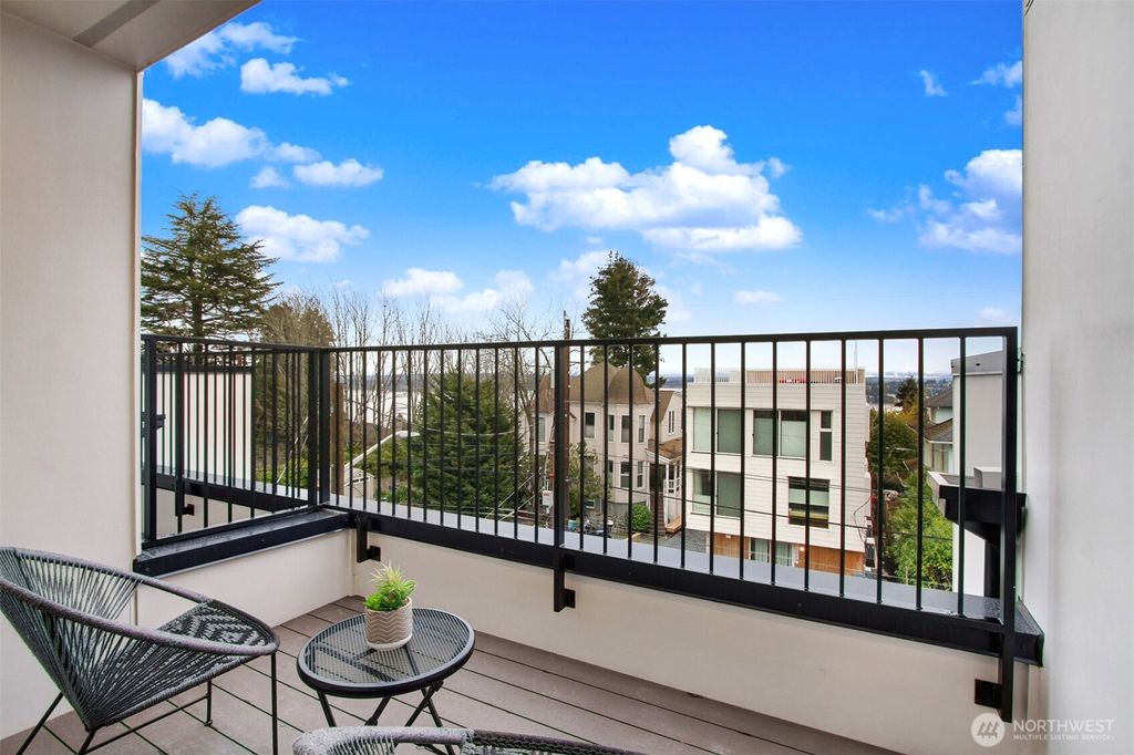 listing image 9363407176635294064