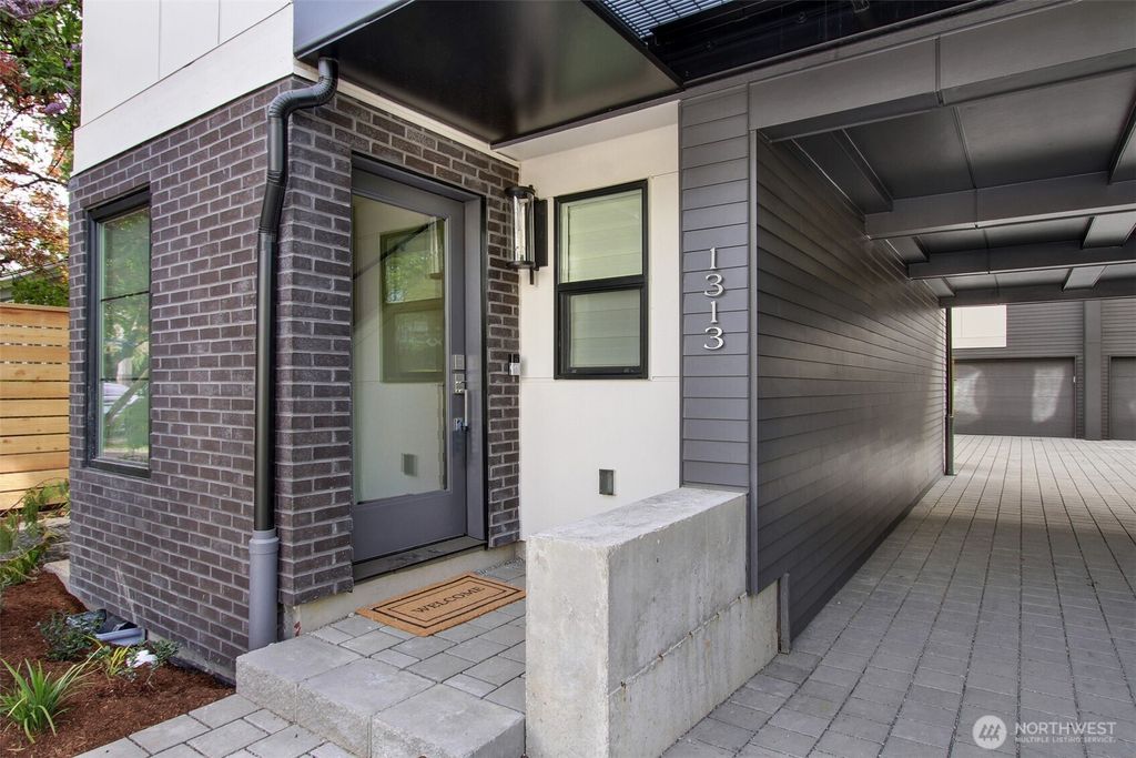 listing image 9361380735562555711