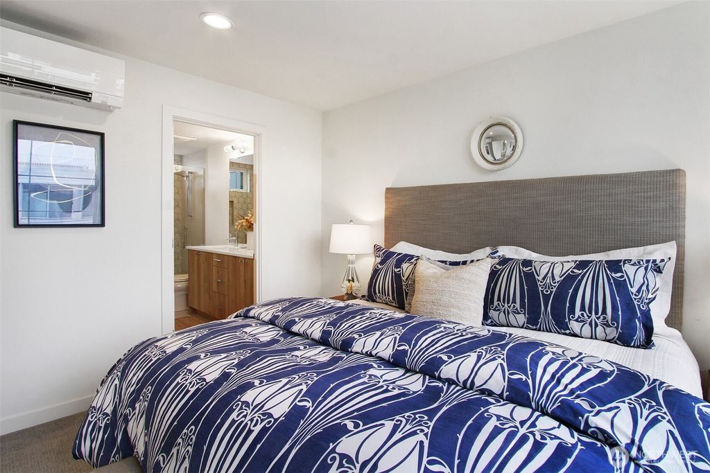 listing image 9367669104794486703