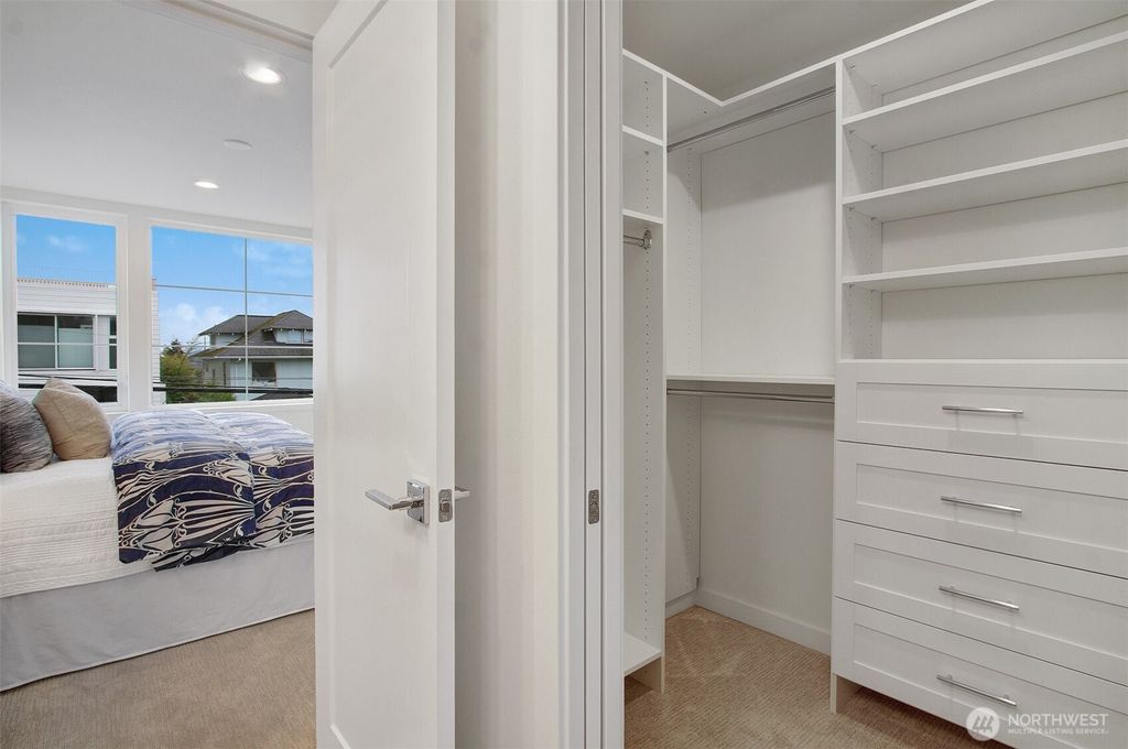 listing image 9363724426650855086