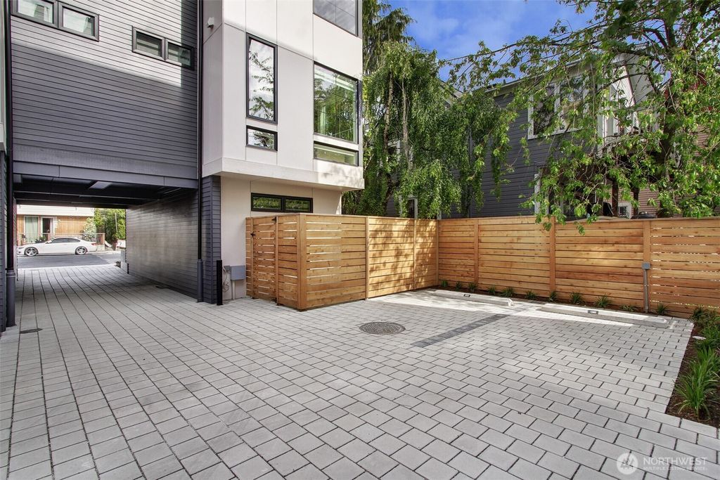 listing image 9363741106738188706