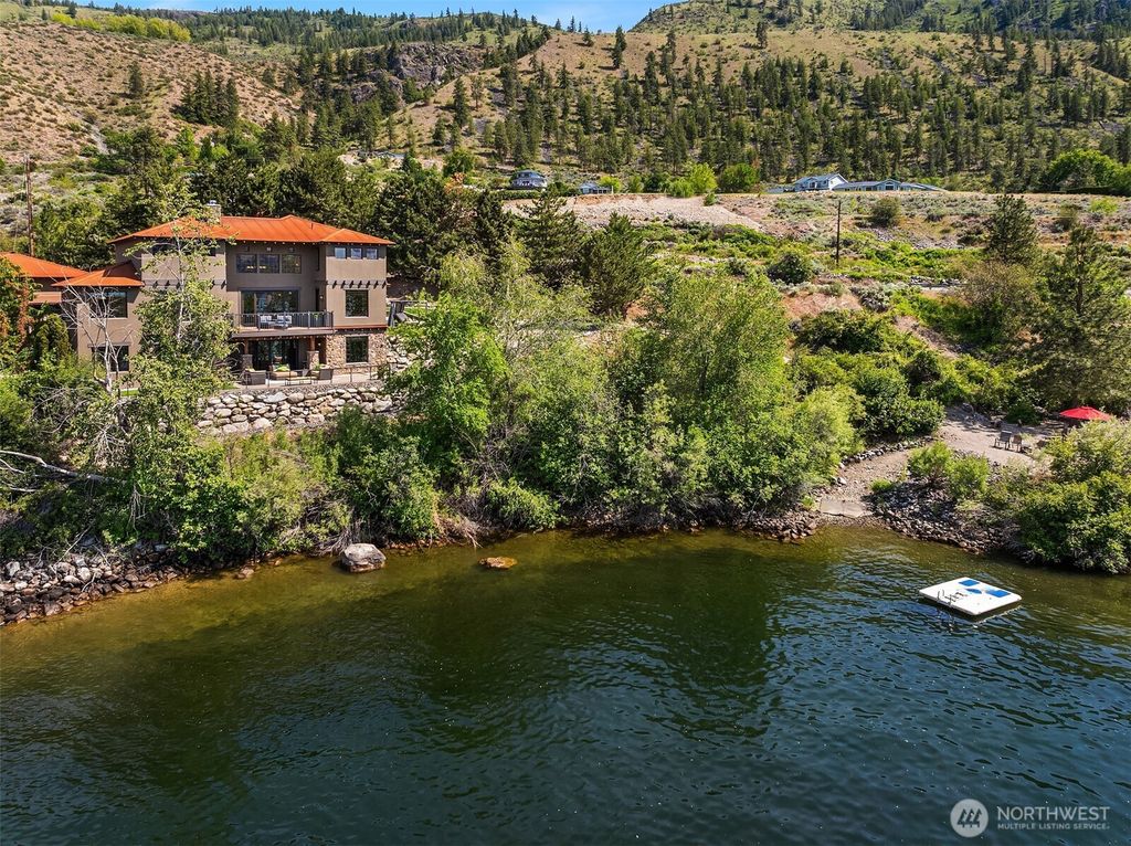 Photo of 23195 Columbia Pointe Lane, Orondo, WA 98843 (MLS # 2487726)