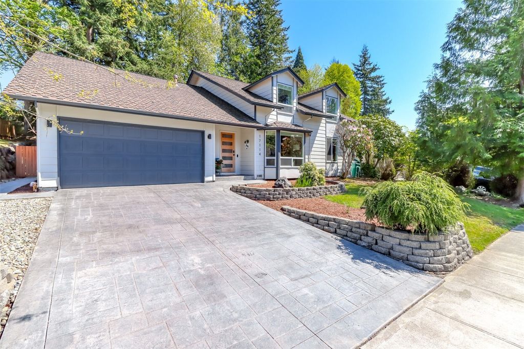 Photo of 17114 156th Avenue SE, Renton, WA 98058 (MLS # 2369422)