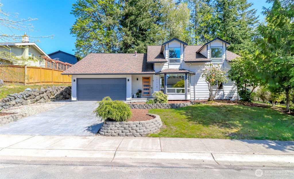 Photo of 17114 156th Avenue SE, Renton, WA 98058 (MLS # 2369422)