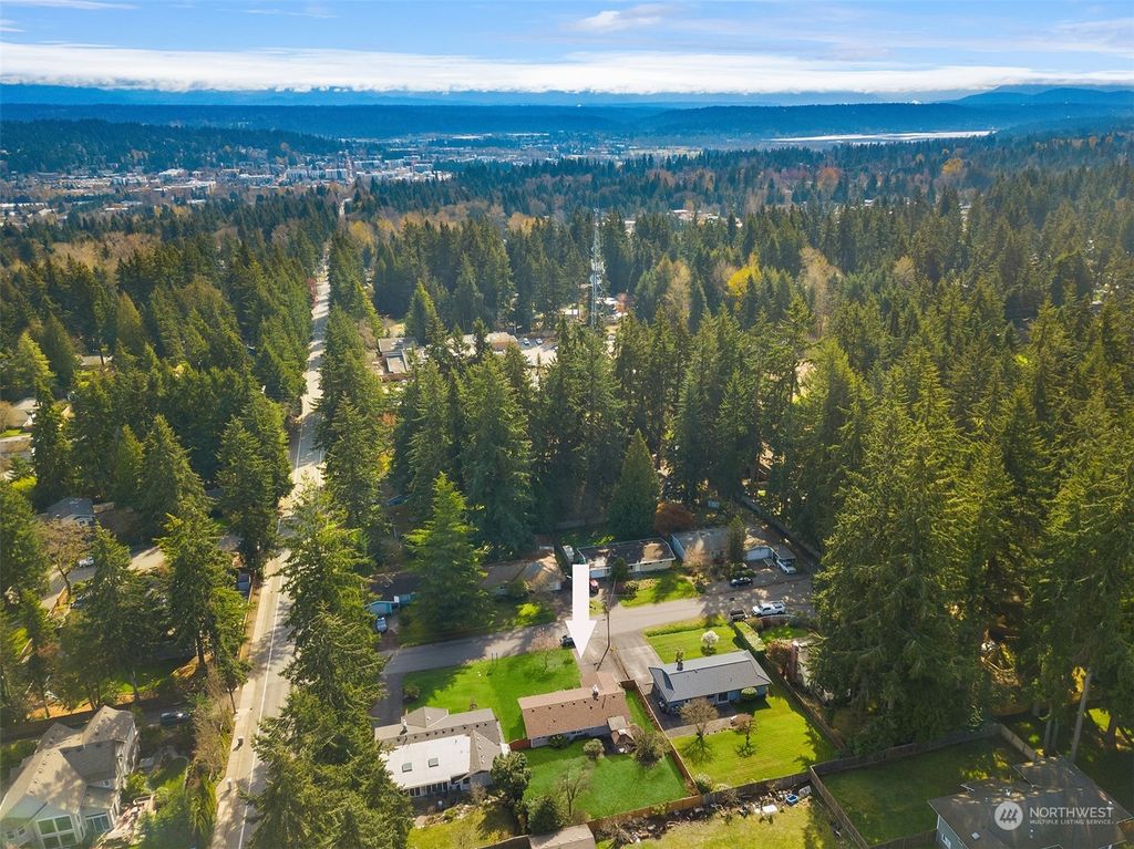 Photo of 7845 135th Avenue NE, Redmond, WA 98052 (MLS # 2056097)