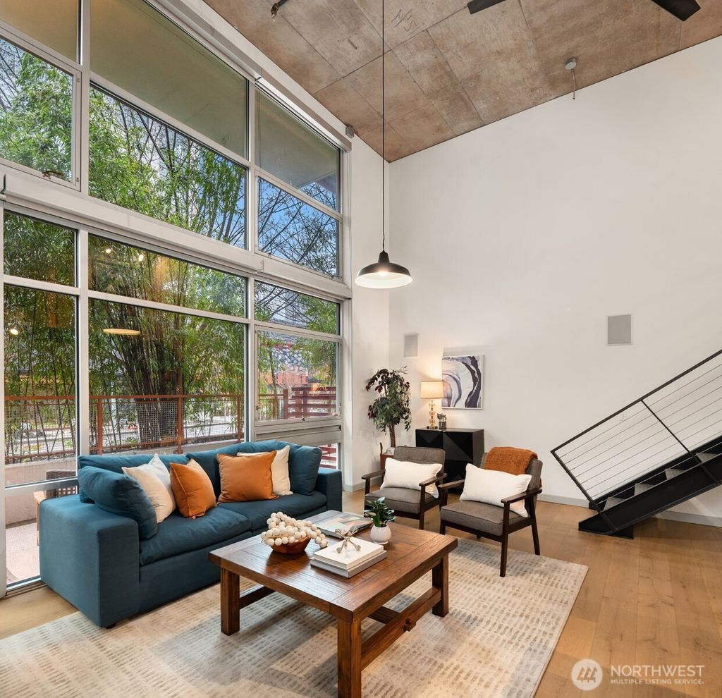 Photo of 401 9th Avenue N #102, Seattle, WA 98109 (MLS # 2494258)