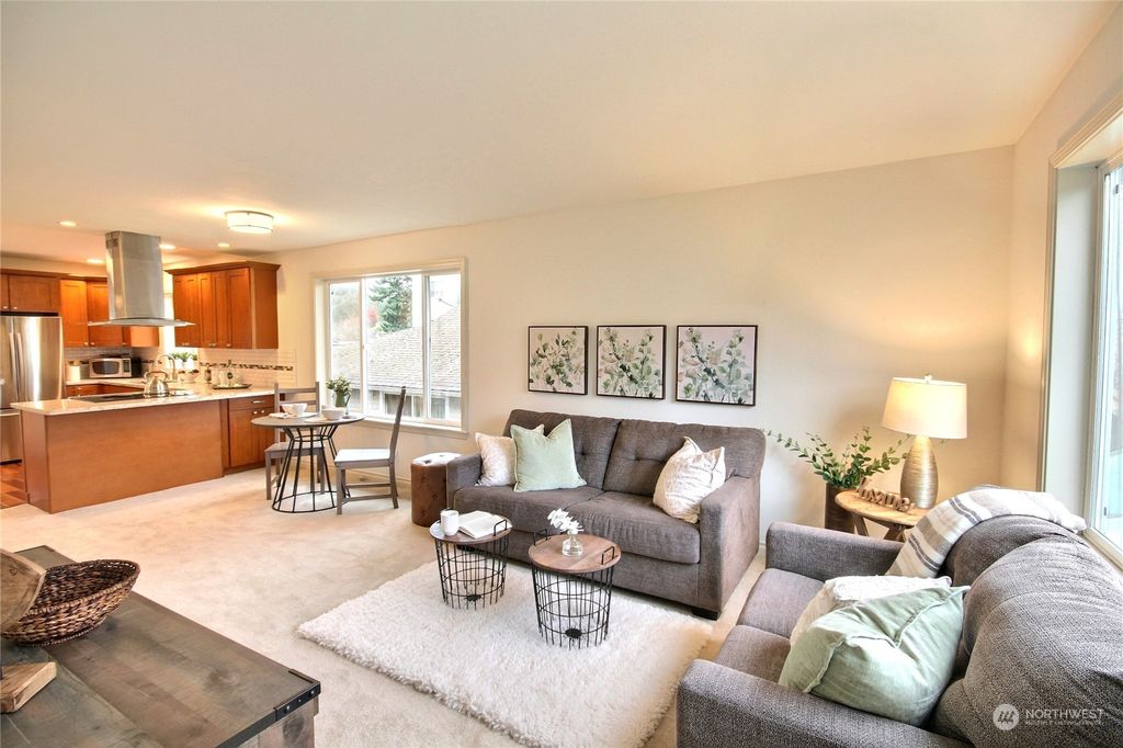 Photo of 3521 S Bennett Street, Seattle, WA 98118 (MLS # 2190104)