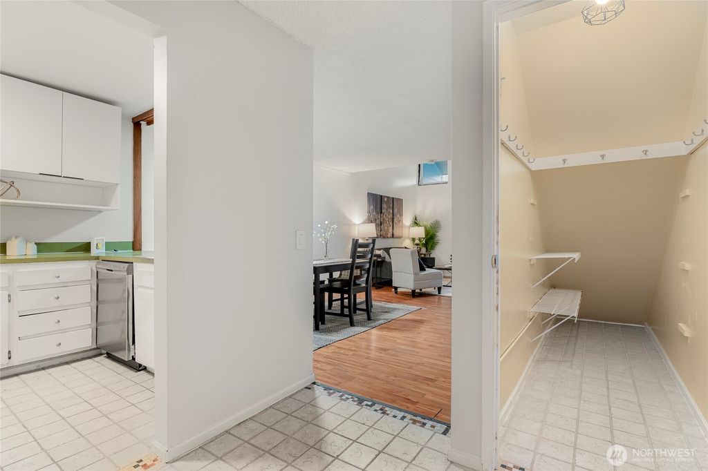 Photo of 6439 139th Avenue NE #25, Redmond, WA 98052 (MLS # 2494646)