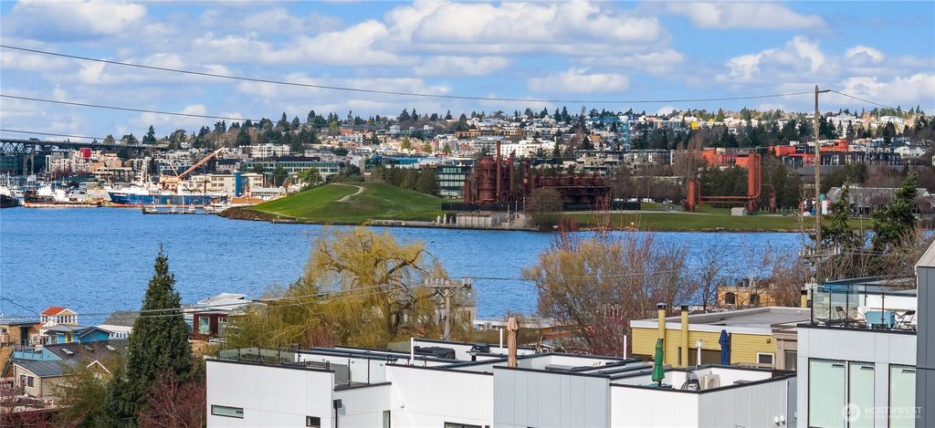 Photo of 73 E Lynn St St, Seattle, WA 98102 (MLS # 2490729)