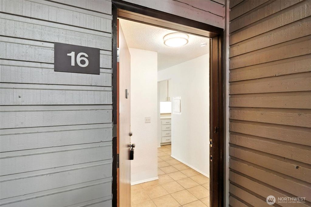 Photo of 4404 146th Place NE #N16, Bellevue, WA 98007 (MLS # 2471286)