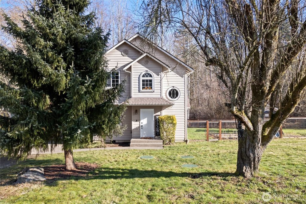 Photo of 1428 Frederick Street SE, Olympia, WA 98501 (MLS # 2471332)