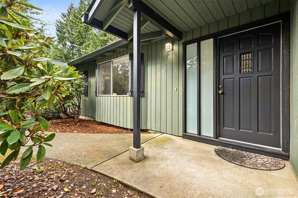 Photo of 20608 SE 159th Street, Renton, WA 98059 (MLS # 2447291)