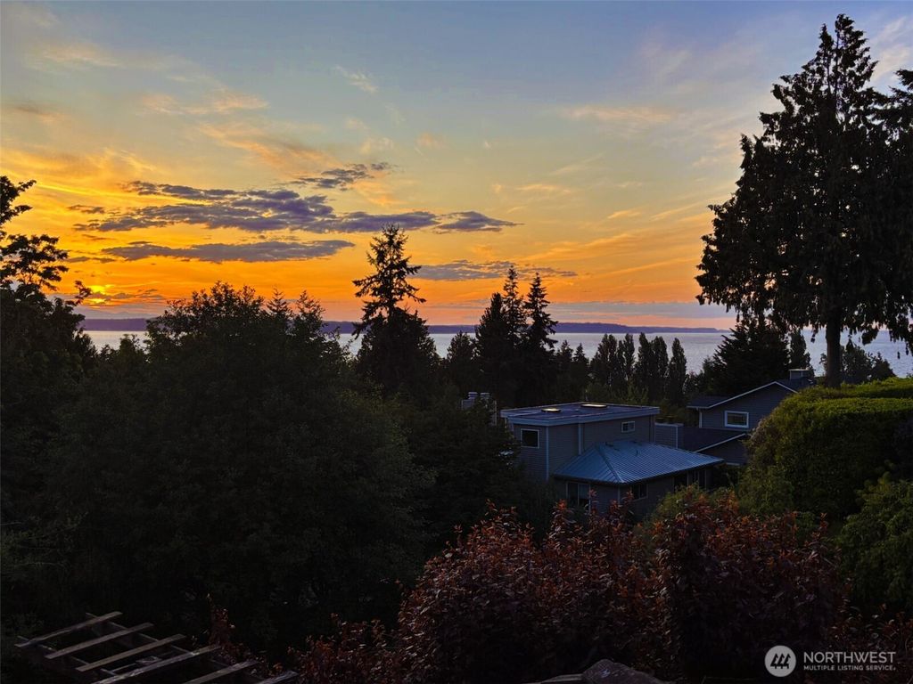 Photo of 9201 24th Avenue NW, Seattle, WA 98117 (MLS # 2393633)