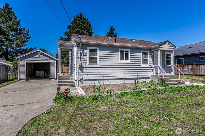 1516 S 272nd