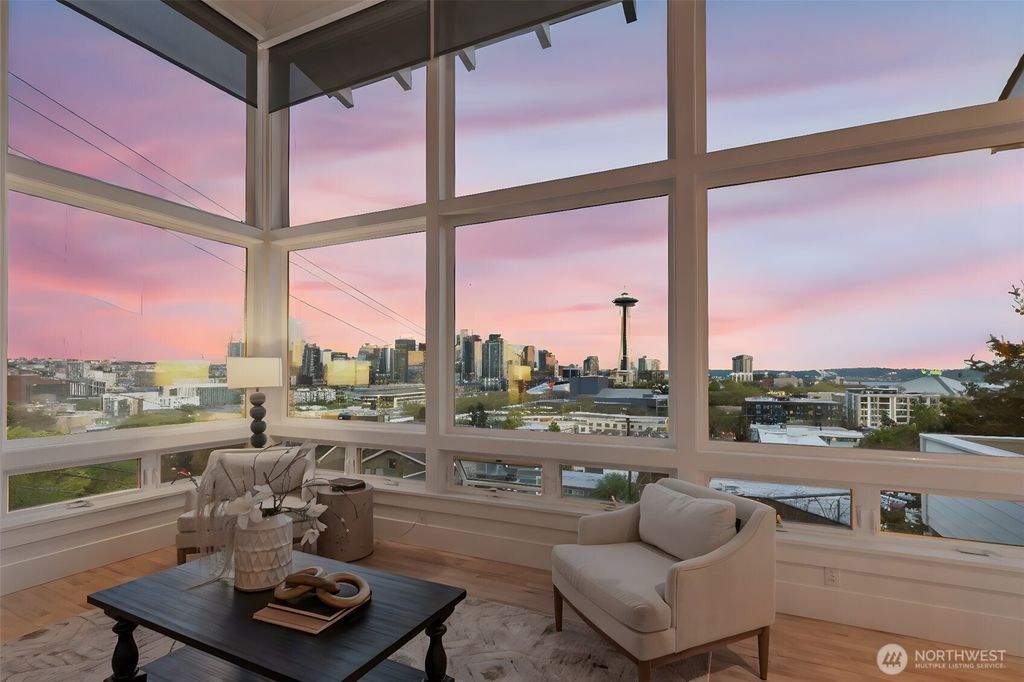 Photo of 225 Ward Street, Seattle, WA 98109 (MLS # 2404183)