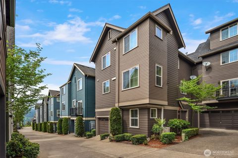 Photo of 364 NE Darby Lane, Issaquah, WA 98029 (MLS # 2518872)