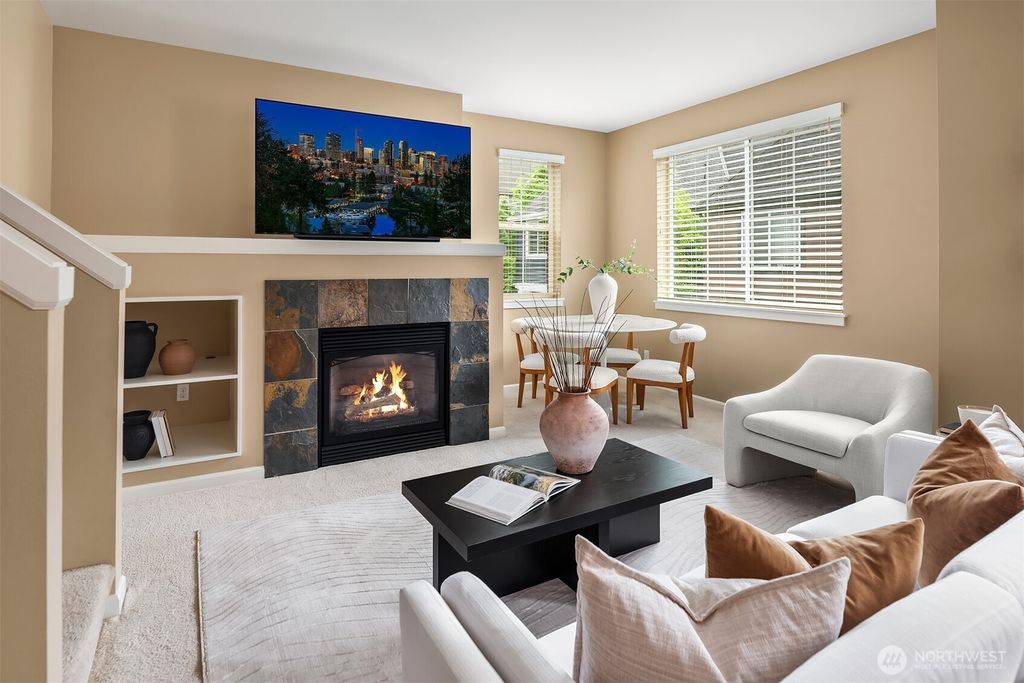 Photo of 364 NE Darby Lane, Issaquah, WA 98029 (MLS # 2518872)
