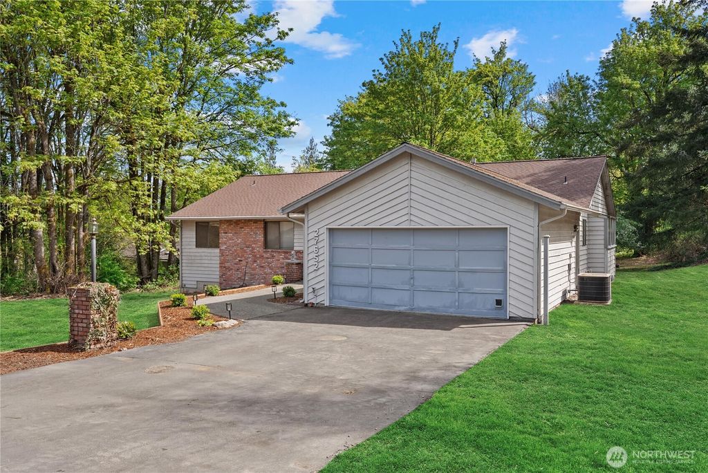 Photo of 27652 188th Place SE, Kent, WA 98042 (MLS # 2515758)