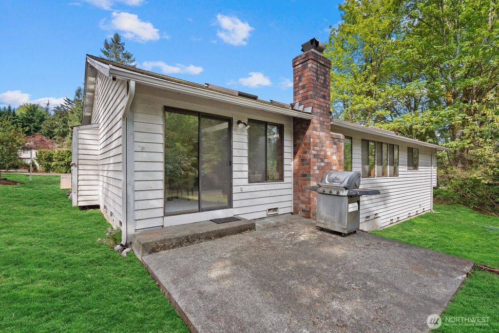 Photo of 27652 188th Place SE, Kent, WA 98042 (MLS # 2515758)