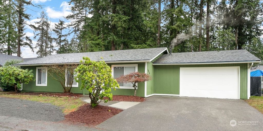 Photo of 19610 SE 259th Street, Covington, WA 98042 (MLS # 2192913)