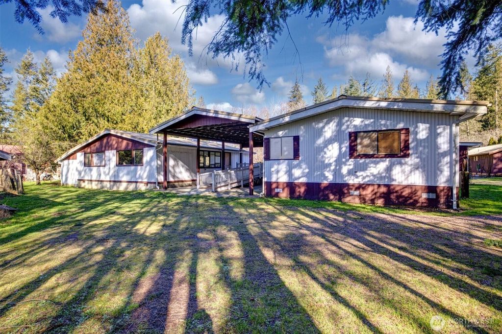 Photo of 10409 394th Place SE, Snoqualmie, WA 98065 (MLS # 2326422)