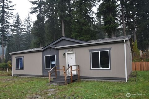 Photo of 8461 Cimarron Way, Maple Falls, WA 98266 (MLS # 2454073)