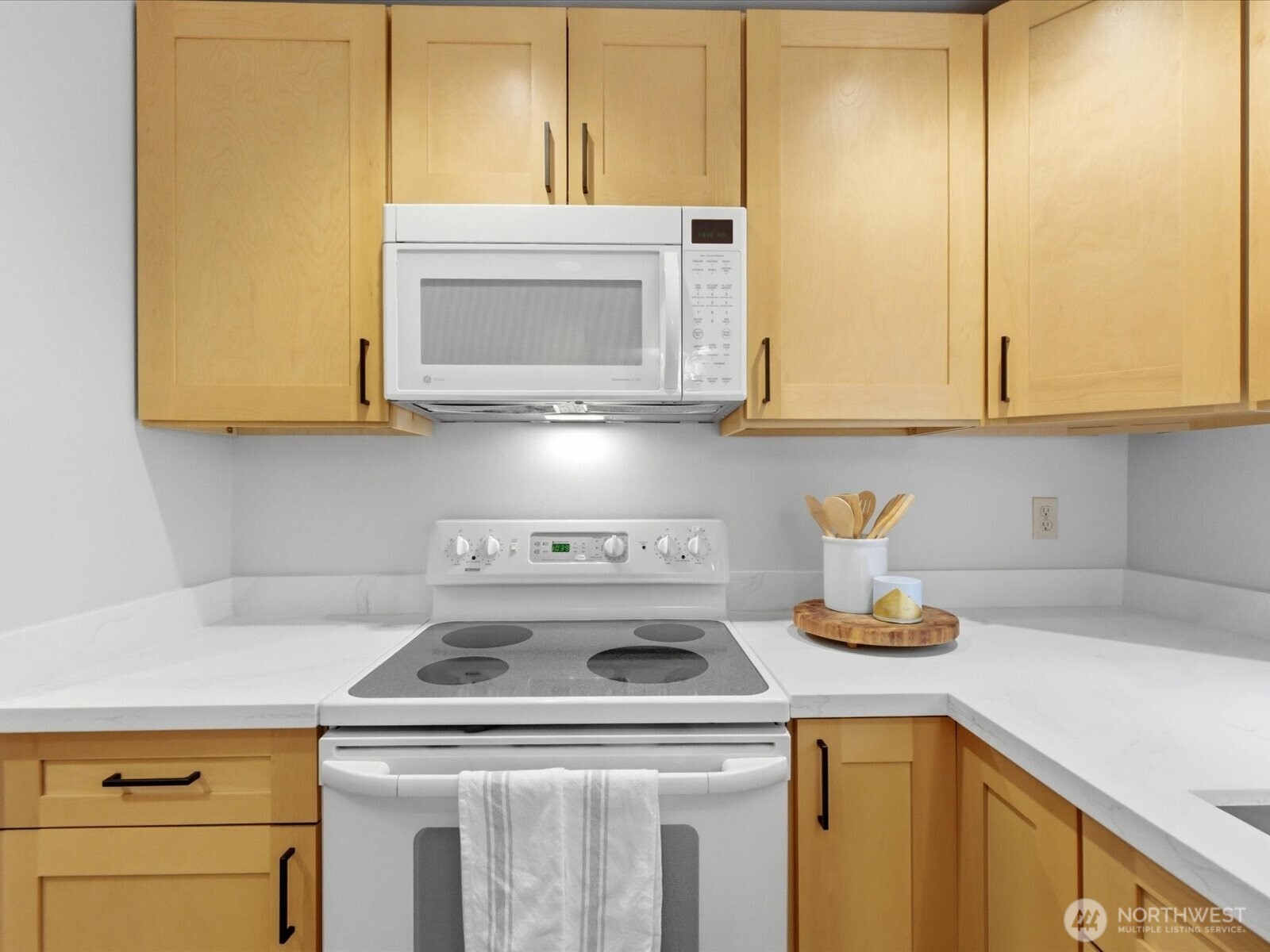 1400 Taylor Avenue N 201