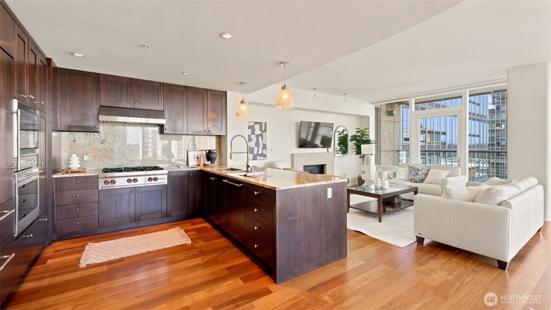 500 106th Avenue NE 1501
