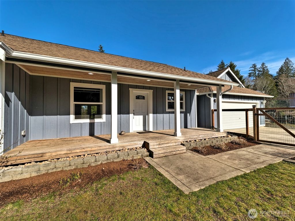 Photo of 235 E Heights Place, Belfair, WA 98528 (MLS # 2492339)