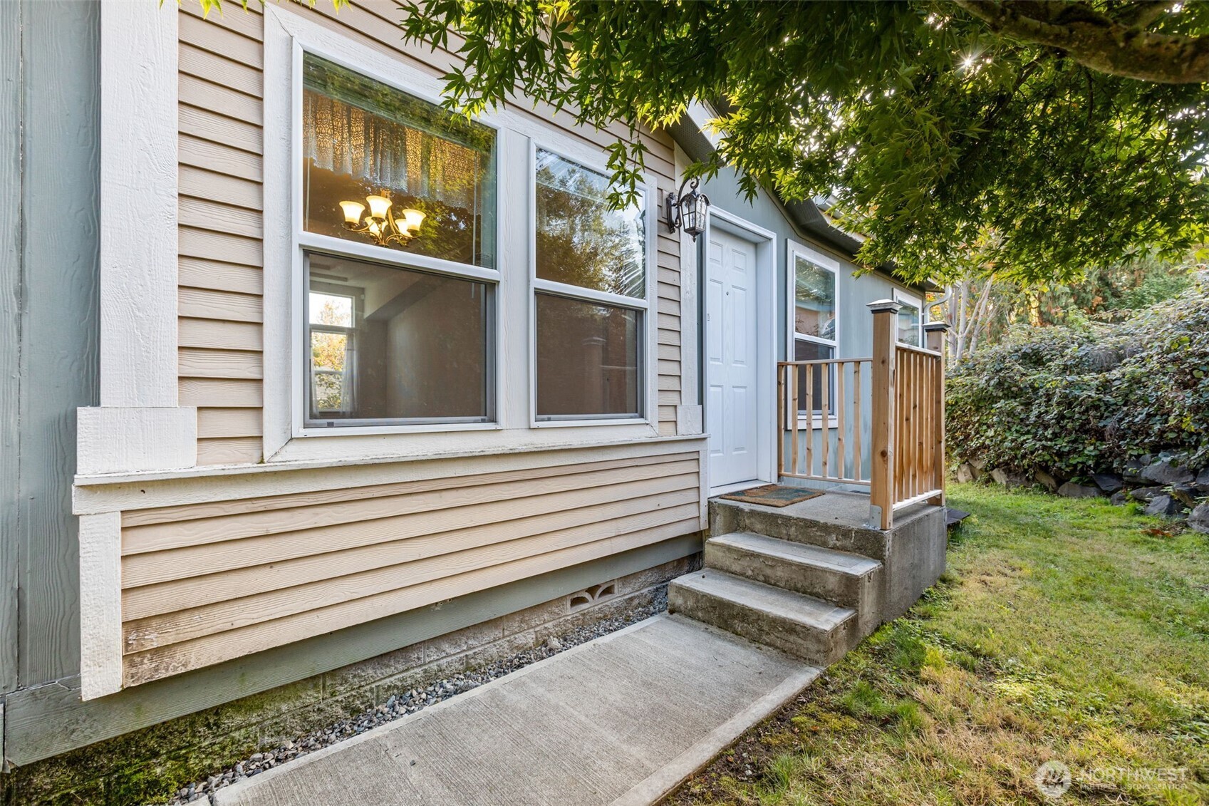 23914 66th Street E 33