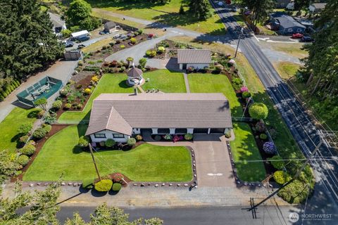 Photo of 9802 124th Street E, Puyallup, WA 98373 (MLS # 2395195)