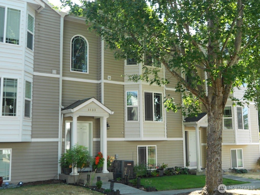 Photo of 8433 13th Ave AVE SE, Olympia, WA 98513 (MLS # 2590613)