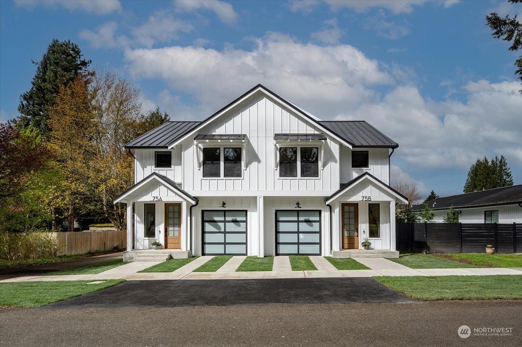 Photo of 75 5th Avenue NE #A, Issaquah, WA 98027 (MLS # 2241138)