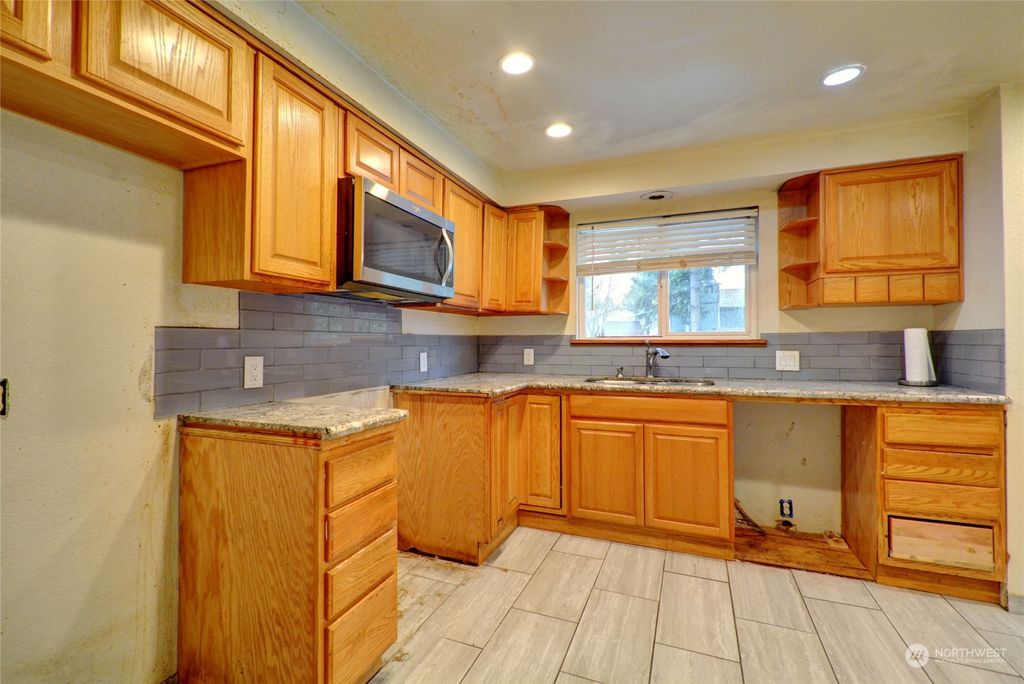 Photo of 16913 29th Drive SE, Bothell, WA 98012 (MLS # 2196281)