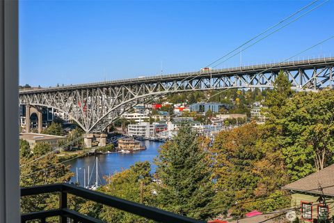 2720 Nob Hill Avenue N Seattle WA 98109
