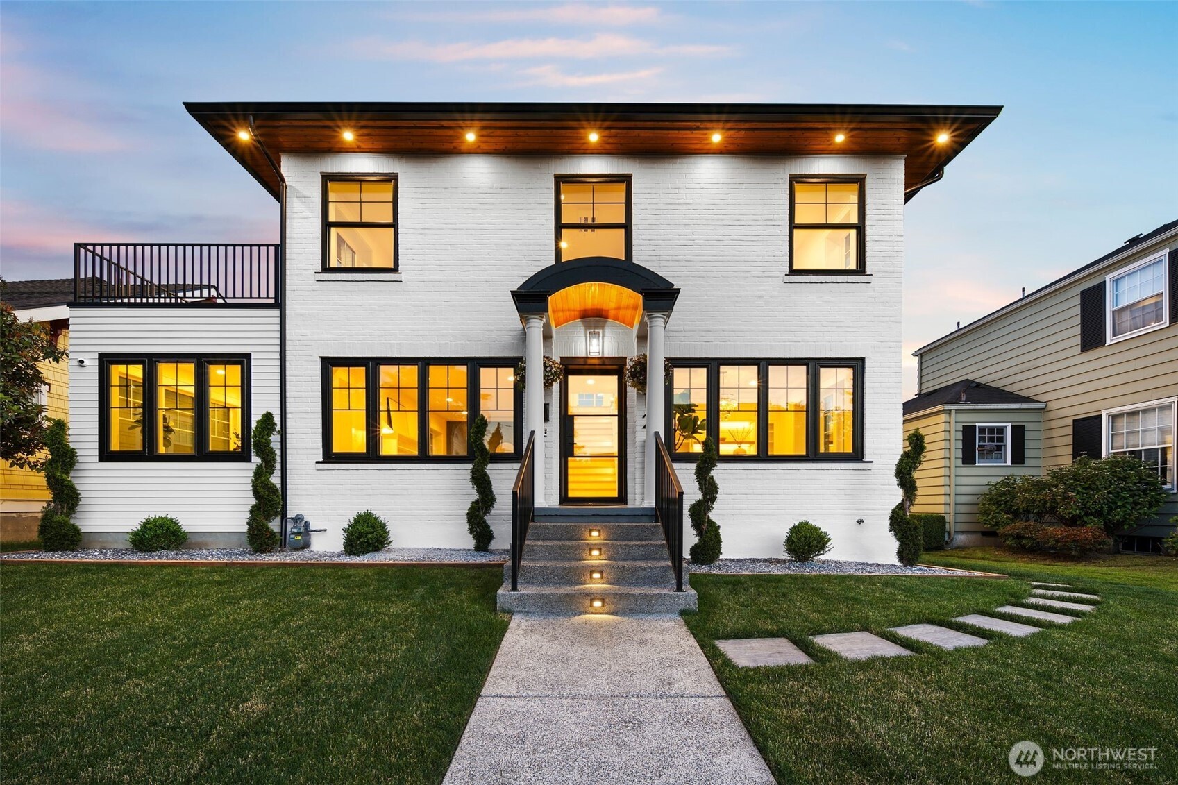 4112 N 38th