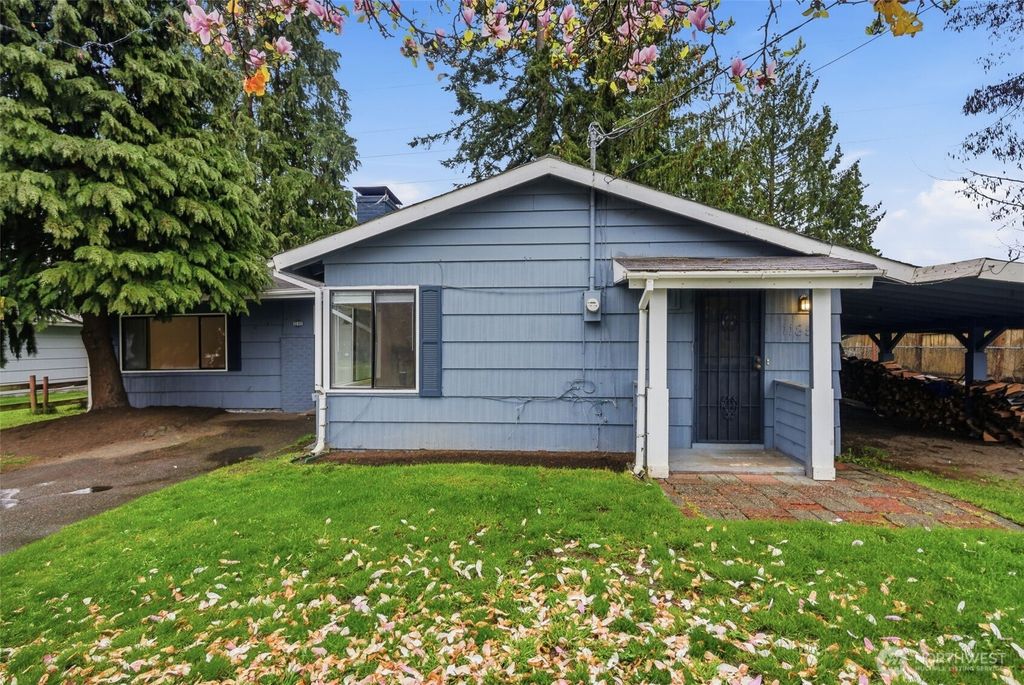 Photo of 11851 SE 170th Place, Renton, WA 98058 (MLS # 2507575)