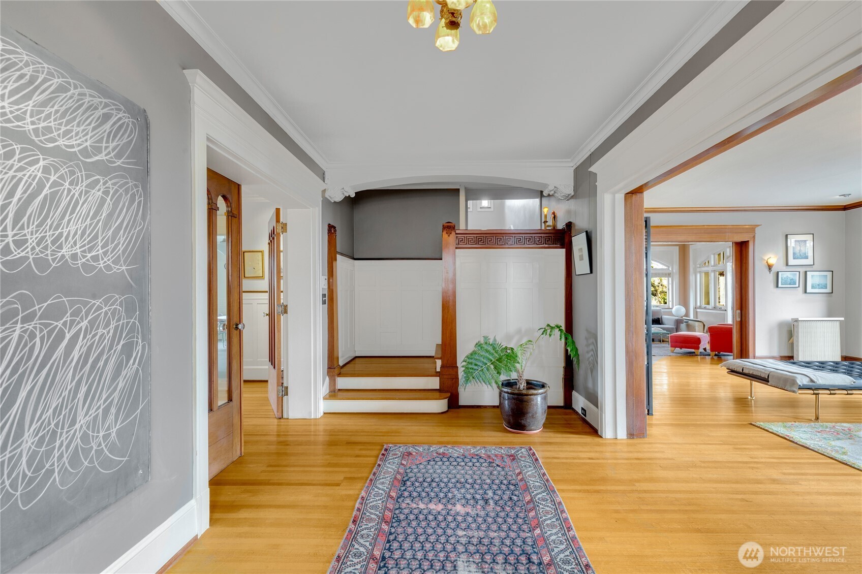 2844 Cascadia Avenue S