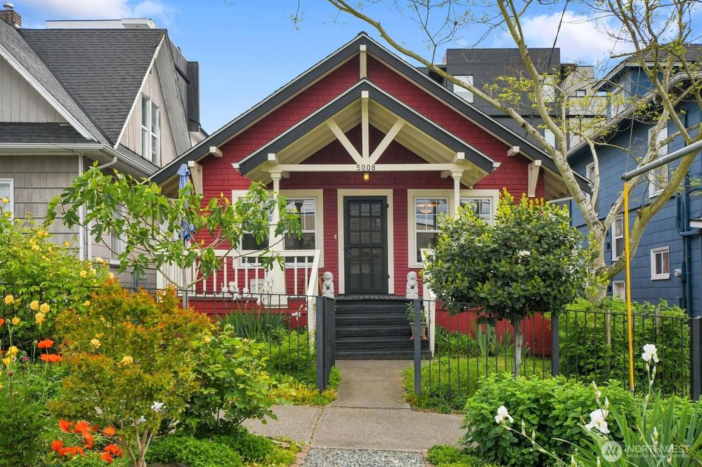 Photo of 5008 39th Avenue S, Seattle, WA 98118 (MLS # 2526573)