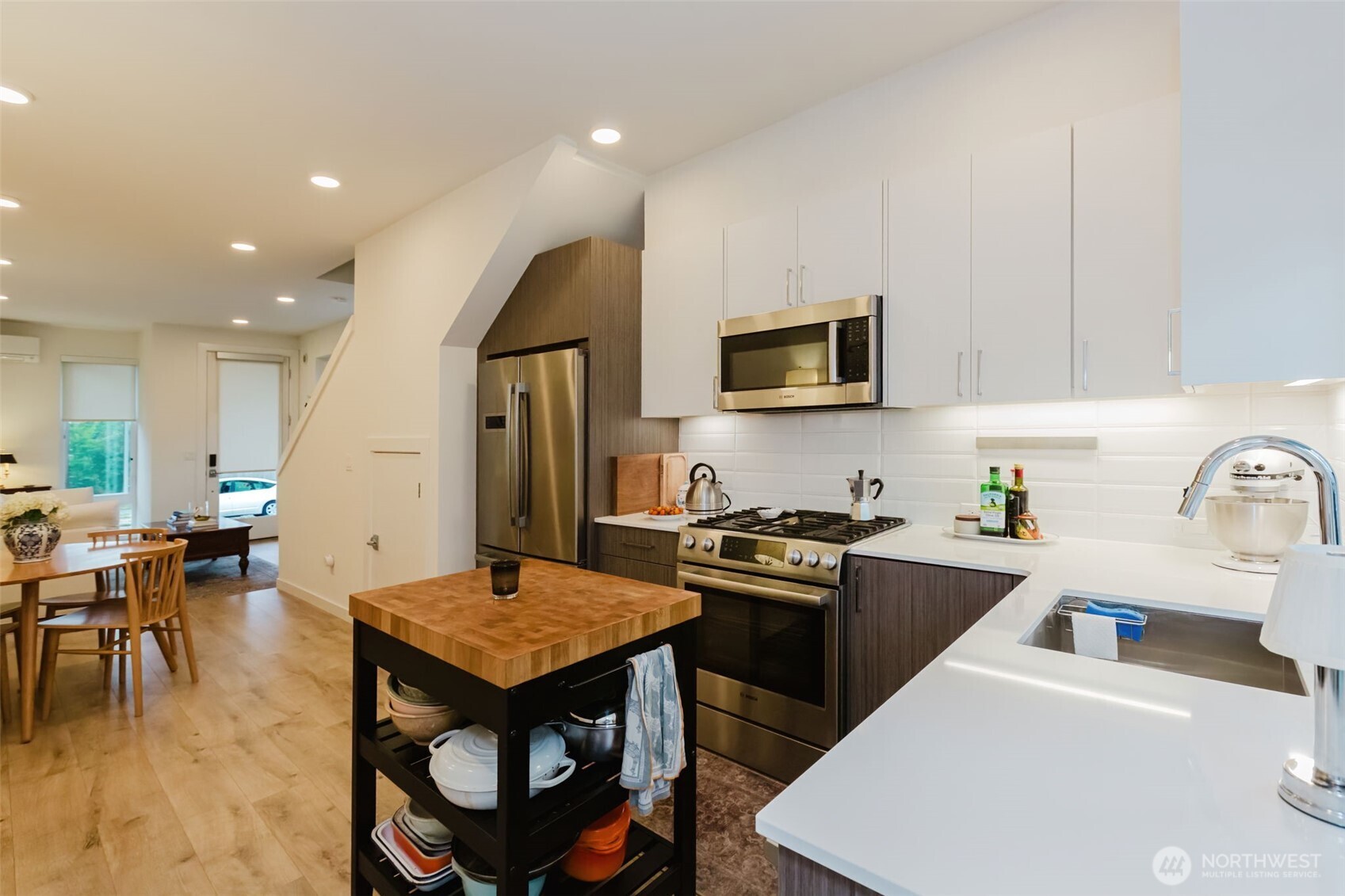 2444 NW 64th