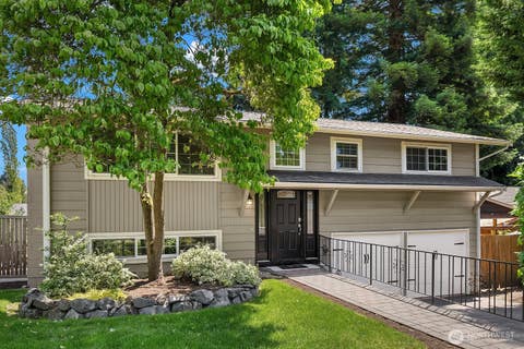 Photo of 13426 121st Avenue NE, Kirkland, WA 98034 (MLS # 2556597)