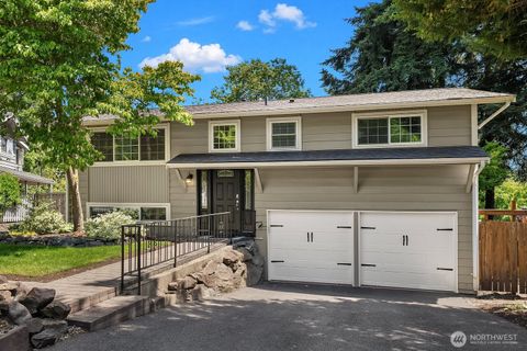 Photo of 13426 121st Avenue NE, Kirkland, WA 98034 (MLS # 2556597)