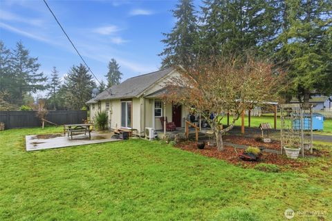 Photo of 403 Queen Avenue, Pe Ell, WA 98572 (MLS # 2464856)