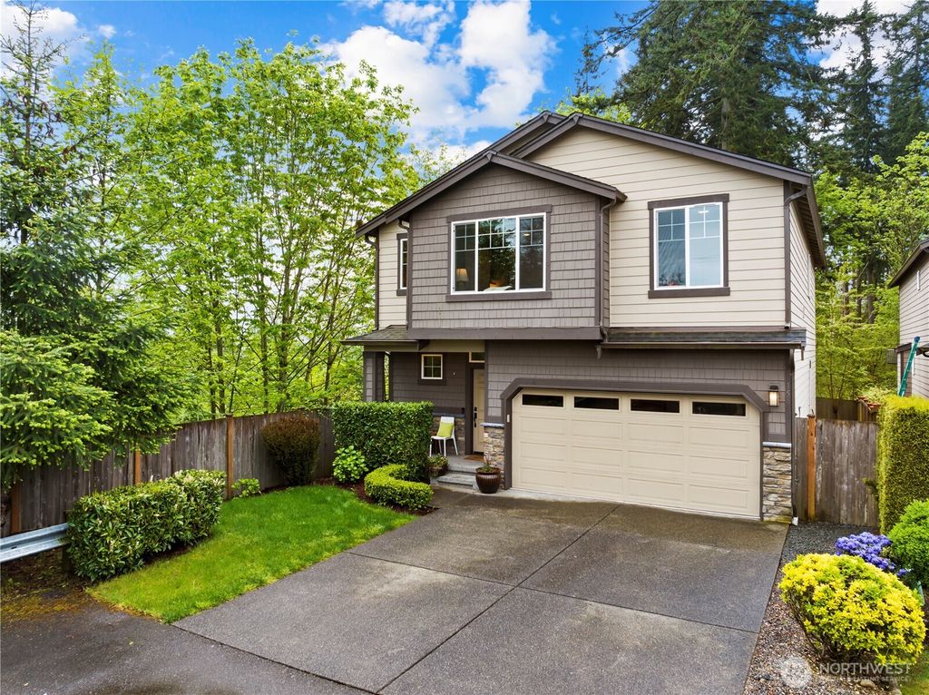 Photo of 15630 31st Place W, Lynnwood, WA 98087 (MLS # 2369338)