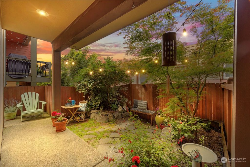 Photo of 4506 40th Avenue SW #B, Seattle, WA 98116 (MLS # 2244306)